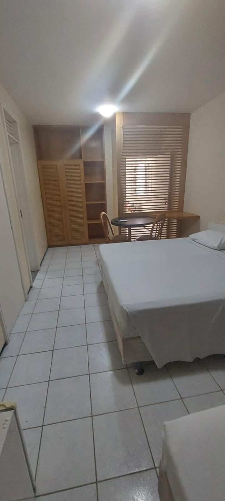 2000 Hotel